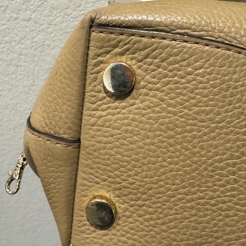 Michael Kors Beige Shoulder Bag - Picture 5 of 11